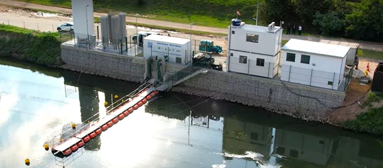 water treatment at Pinheiros river Brazil